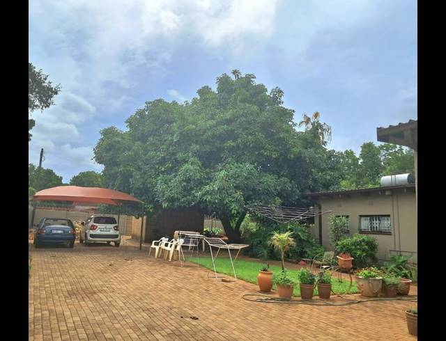 3 BEDROOM HOUSE FOR SALE IN THE ORCHARDS